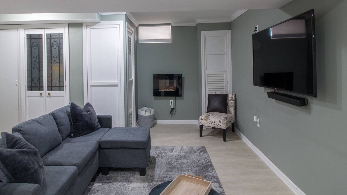 Irvington Apartment | Private 2-bedroom unit mins from Airport & NYC