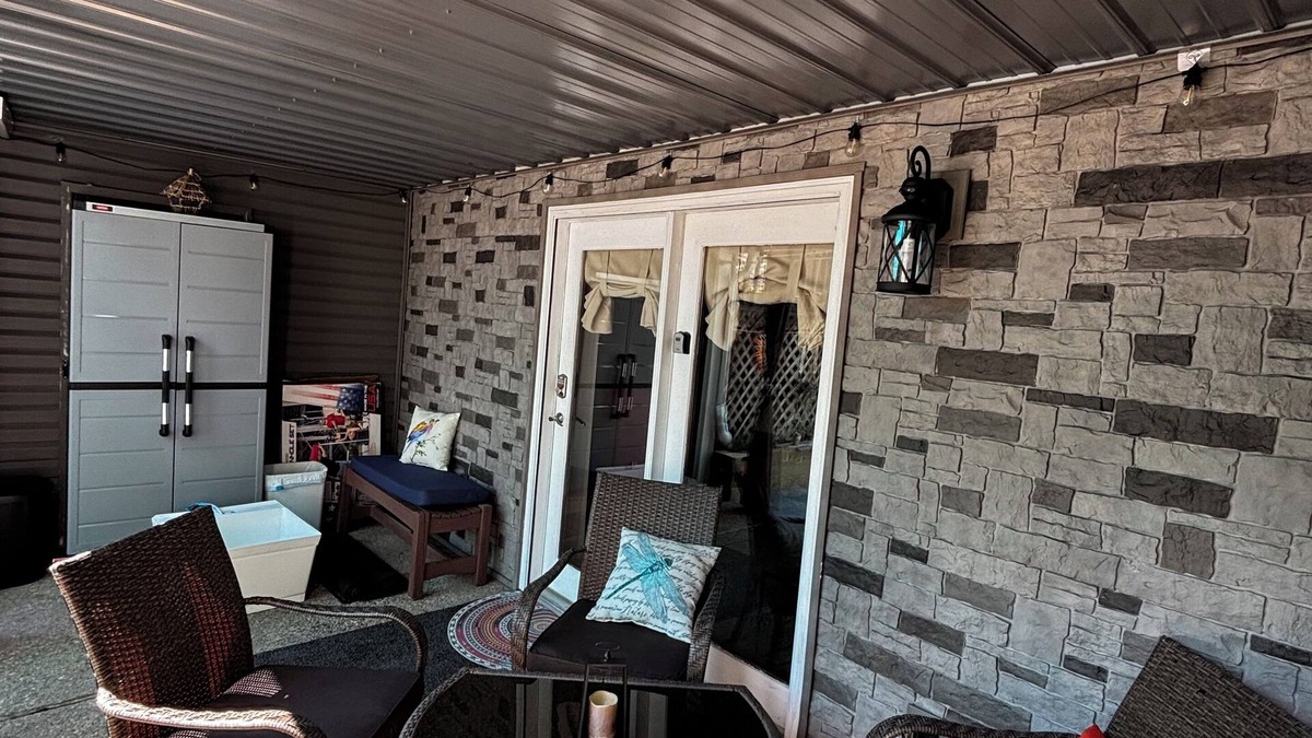 Wisconsin Dells House | Private 2 BR Lower-Level Retreat Woods & Wildlife, within 10 min of Wis Dells
