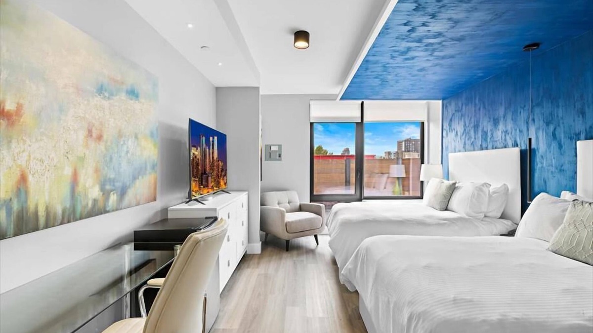 Mott Haven Hotel | Private, 2 Full Beds, Kitchenette+Work Desk, NYC
