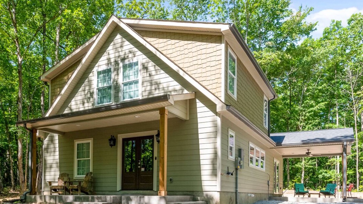 Cooleys Rift House | Private 3 Bedroom Home in Gated Community