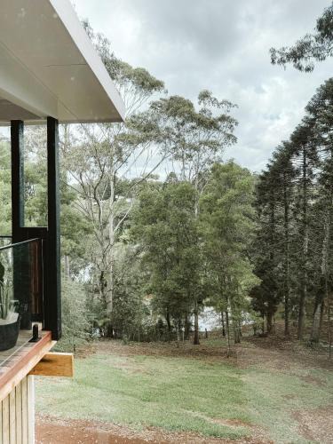 North Maleny House | Private 3-Bedroom House Nestled High Amongst the Trees