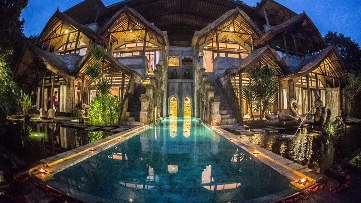 Lodtunduh Villa | Private 3 Bedroom villa - Unique Castle Design