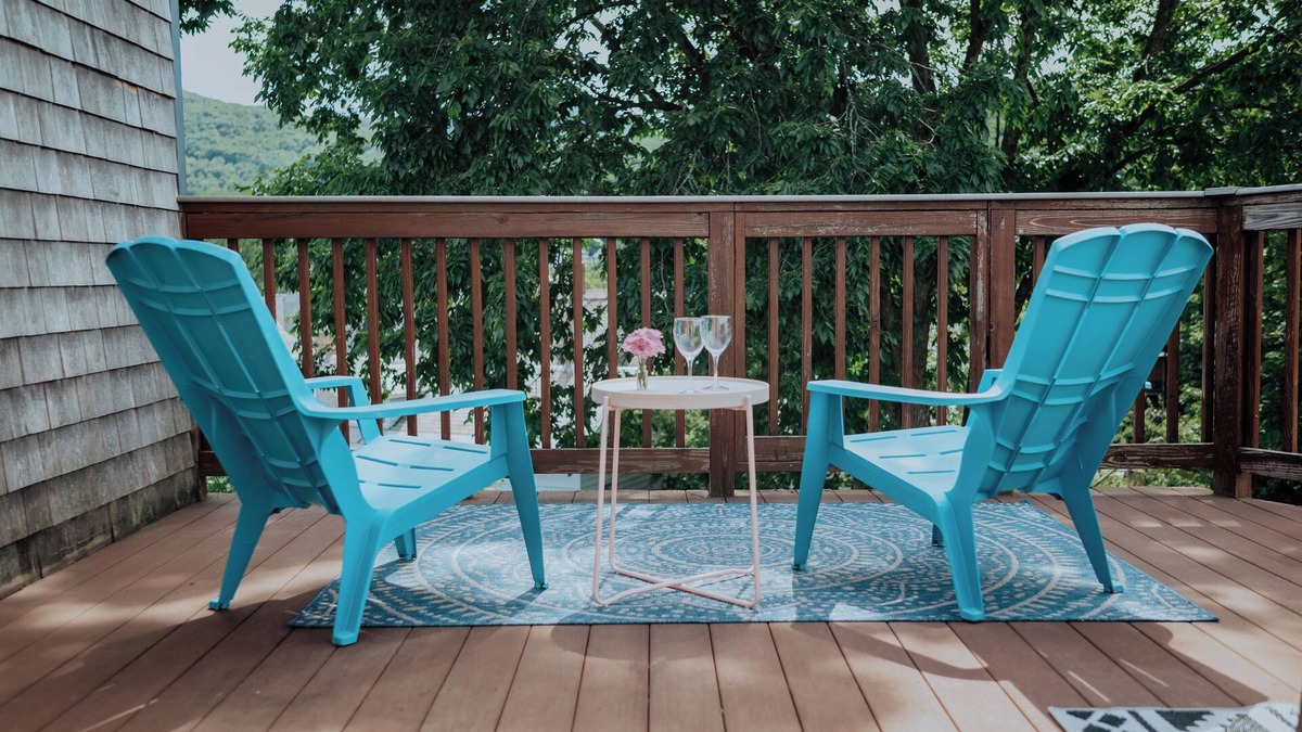 North Adams House | Private 3rd Floor of Beautiful Historic Home with Balcony - Walk to Mass MoCa