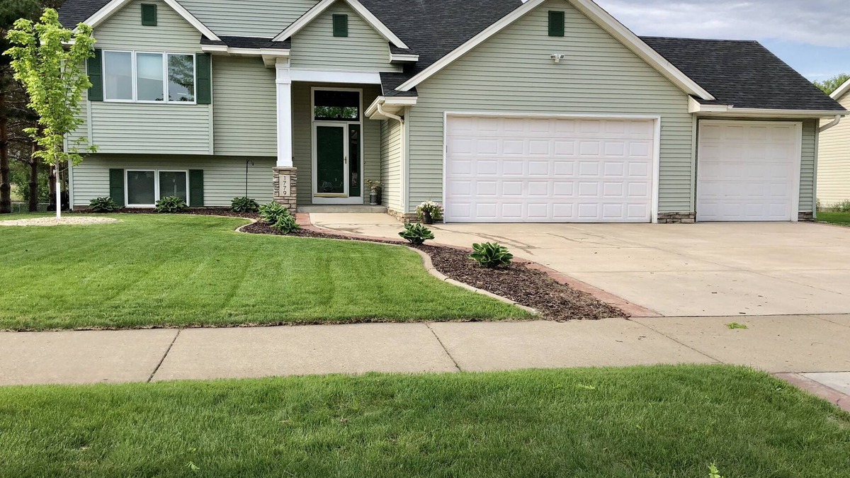 Blaine House | Private 4 Bedroom House Perfect for Families and Weddings! HOTTUB now available!
