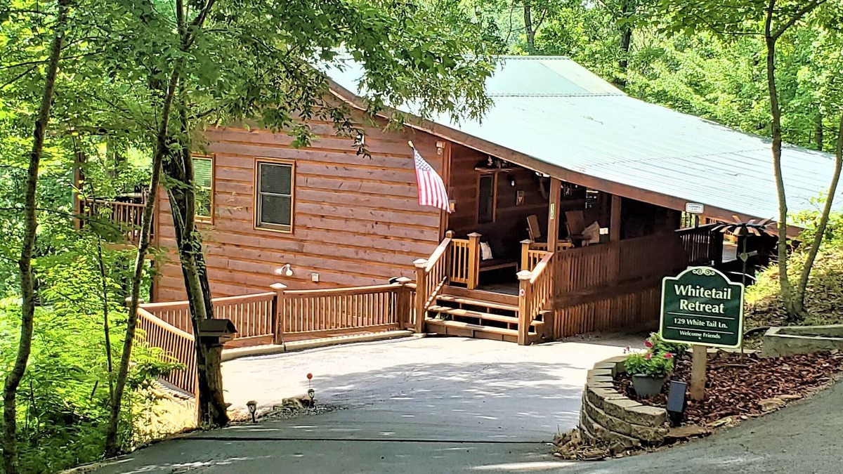 Tarheel Cabin | Private 5 acres - View - Walk to Lake