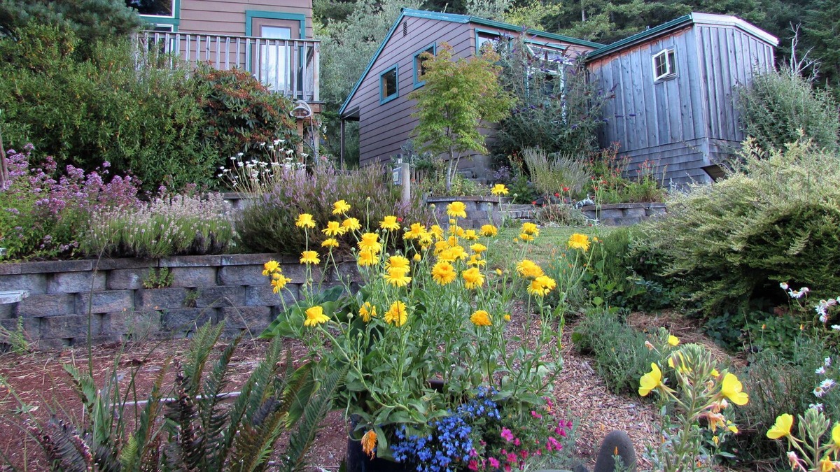 Langlois House | *Private 80 Acre Mountain-Top Property Great For Events Family Get-2-Togethers*