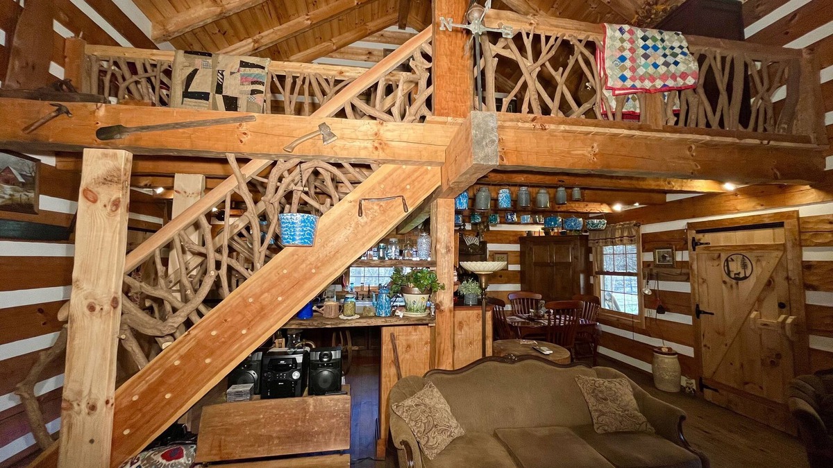 Connellys Springs Cabin | Private adult couples retreat by a relaxing creek.