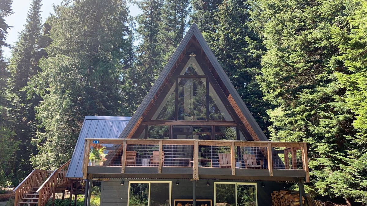 Hyak Cabin | Private Alpine Modern A-Frame in Hyak Estates