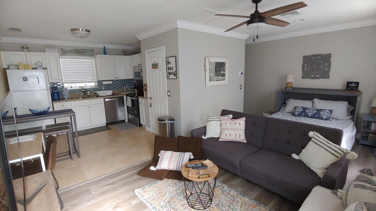 Stuart Apartment | Private and cozy Downtown Stuart Oasis