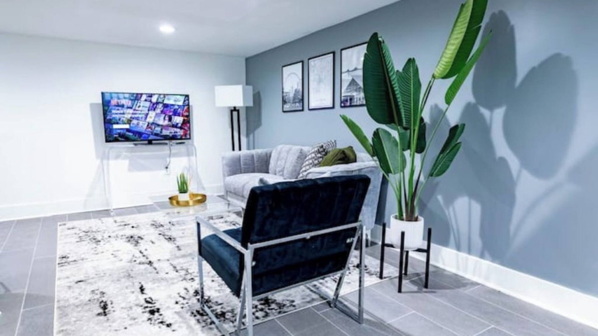 Belvedere Park House | Private and Cozy Guest-suite Near Downtown!
