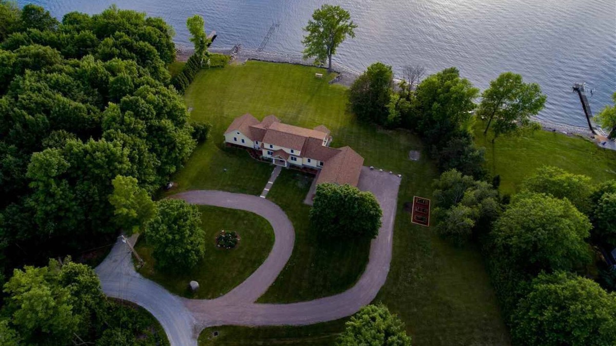 Grand Isle House | Private and Expansive Lake Champlain Waterfront, Spectacular Views and Sunsets!