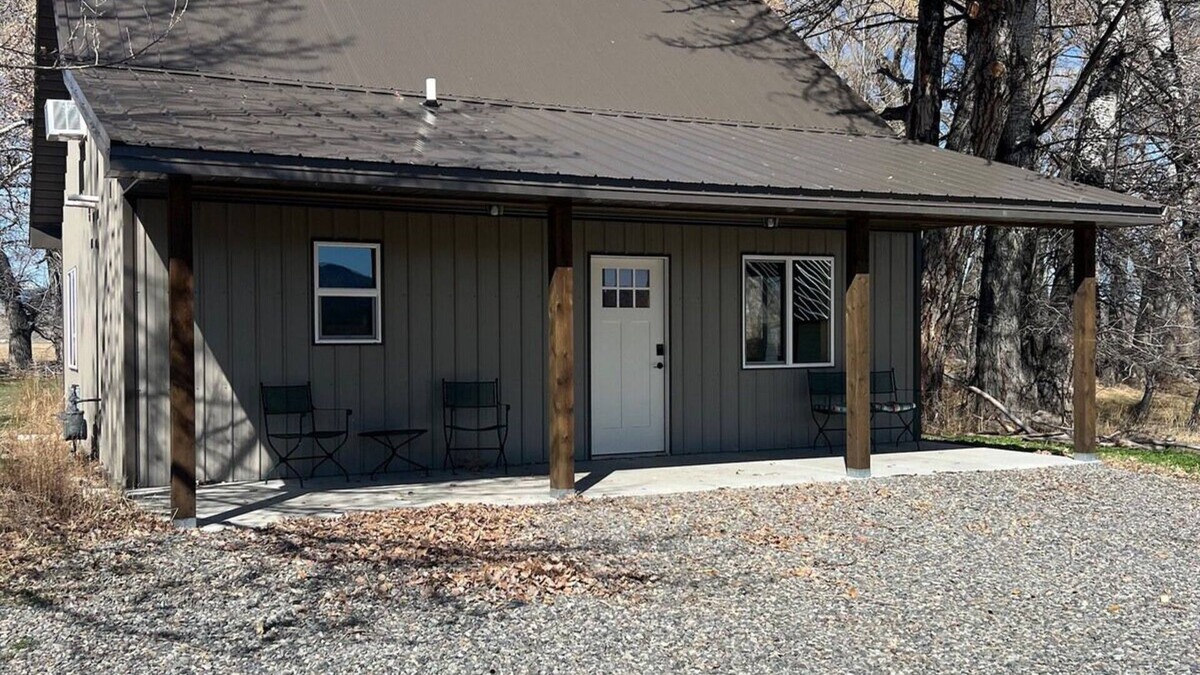 Cody House | Private and quiet, Dry Creek Cabin