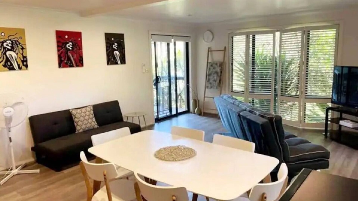 Port Macquarie Apartment | Private and Spacious (family) Studio, only 5 mins drive from the beach