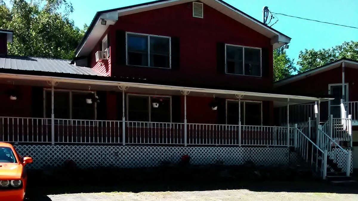 Otis Cottage | private andj cozy in east otis