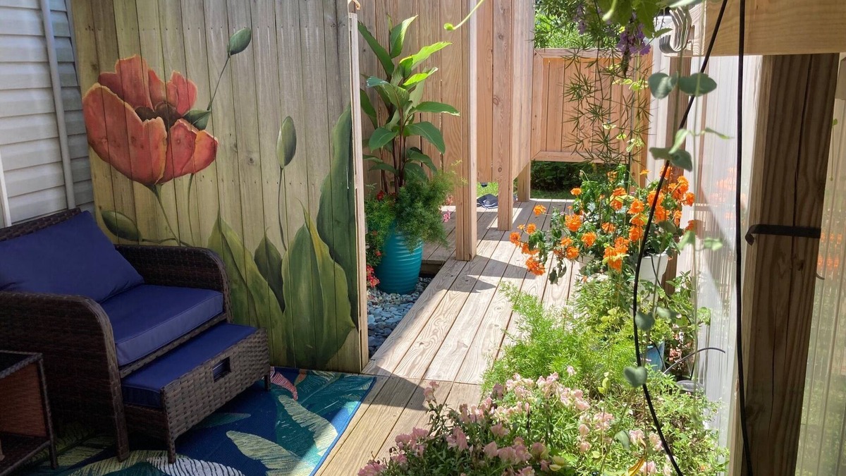 Tranquil Harbour Apartment | Private apartment-3 minute walk to the beach