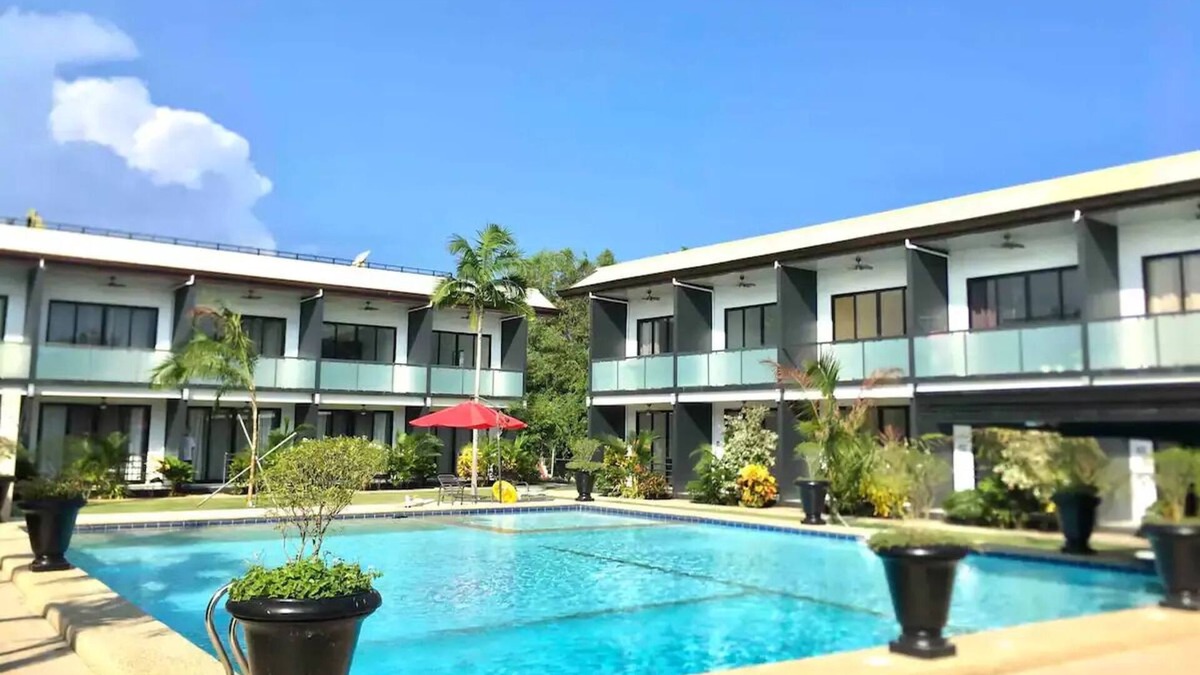 Dauis Apartment | Private Apartment with Big swimming pool