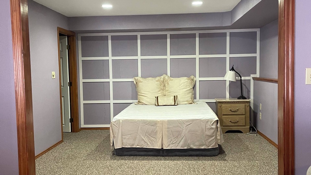 Swansea Apartment | Private apt/in-law suite in Swansea, IL. Long term rental only: 6-12 months.