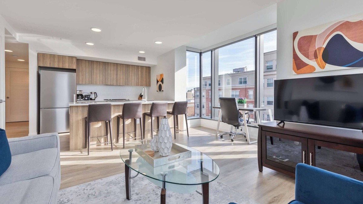 Medical Center Area Apartment | Private Apt with Kitchen & Gym