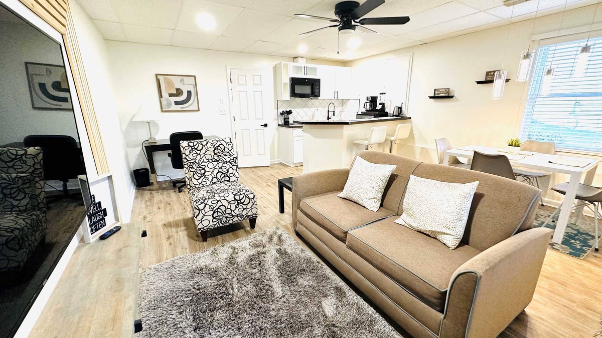 Lawrenceville Apartment | Private Basement Appartment !