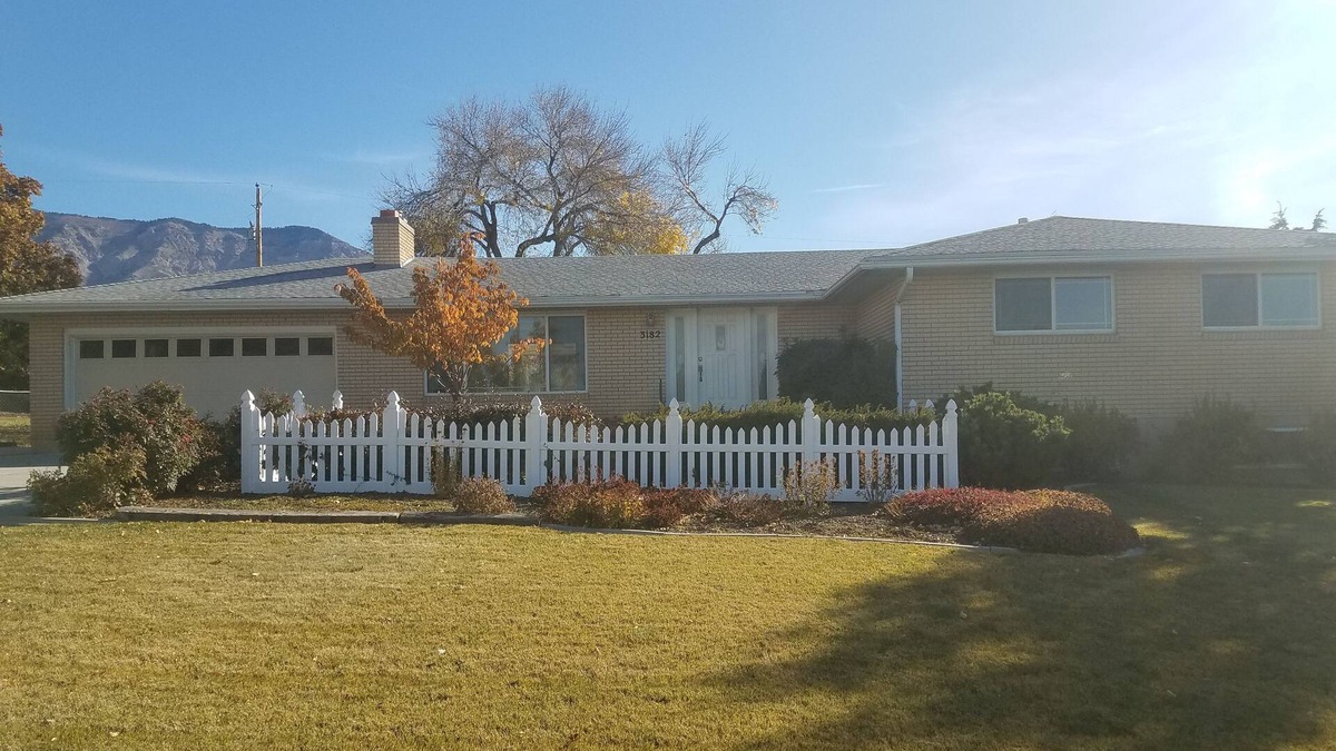 Pleasant View House | Private Basement Apartment In Quiet Neighborhood