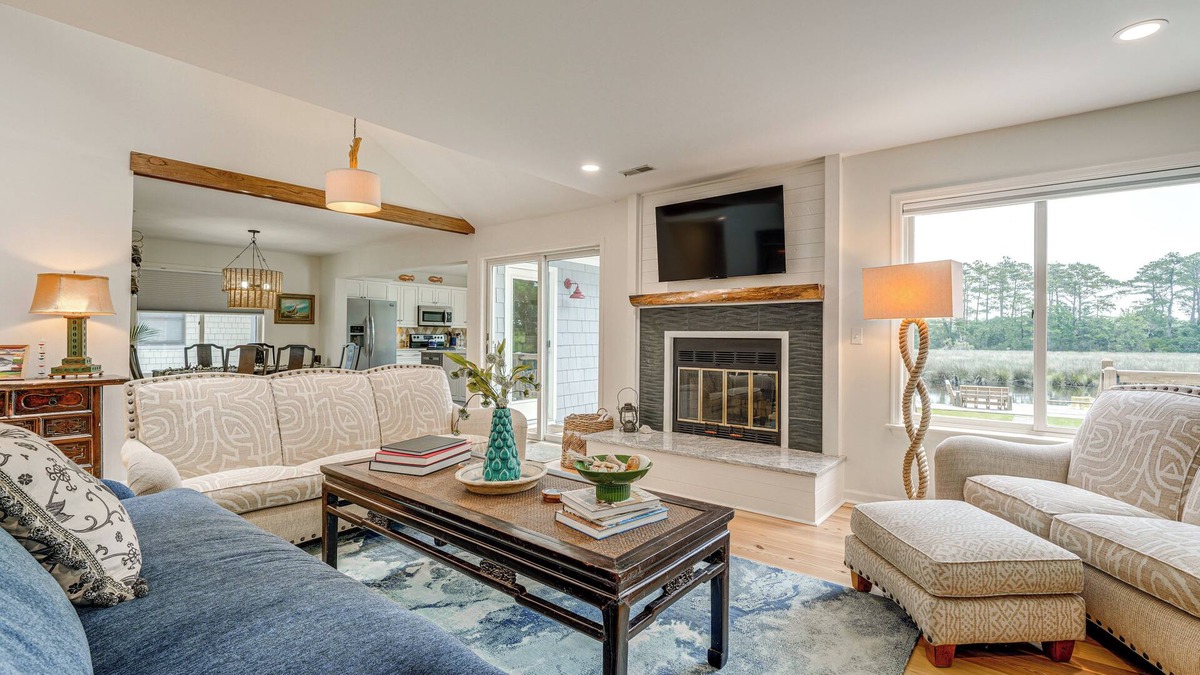 Kitty Hawk House | Private Beach Access & Hot Tub: Kitty Hawk Haven