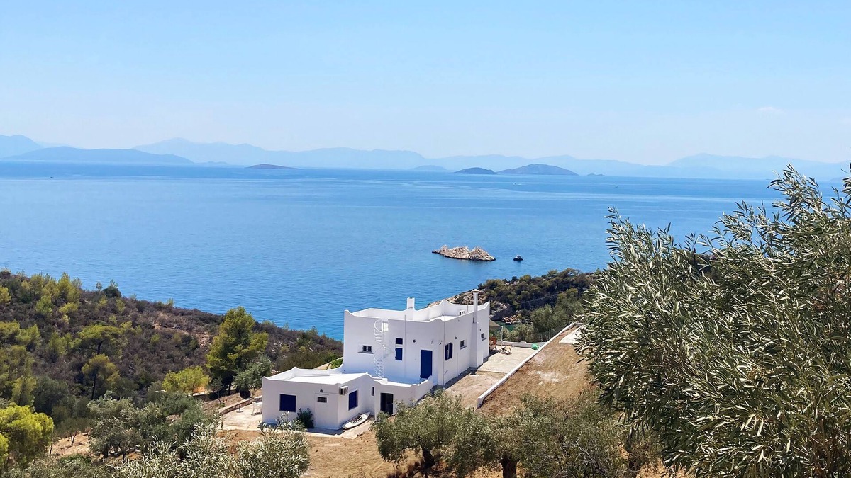 Salamis Villa | PRIVATE BEACH HOUSE