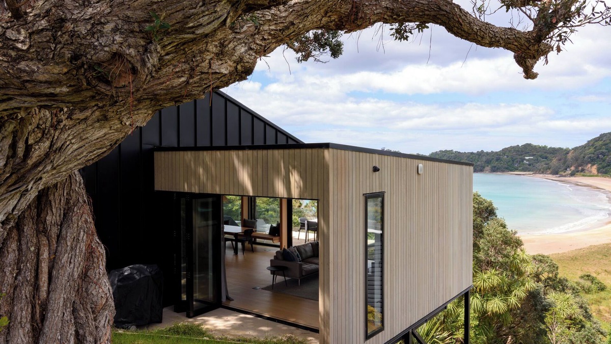 Matapouri House | Private Beach Sanctuary - Matapouri Holiday Home