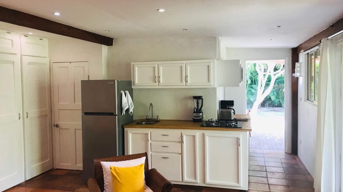 Palm Beach Estates Cottage | Private Beach studio private garden steps from the beach. Bike + Boogie bd incl