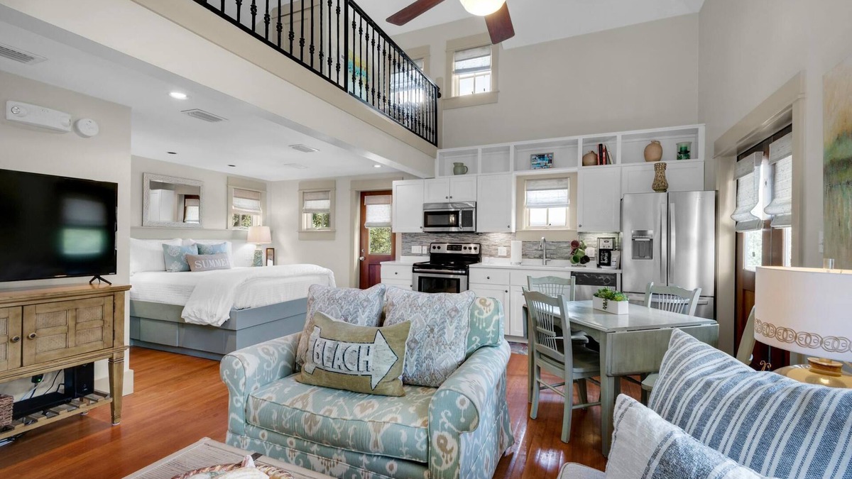 Rosemary Beach Cottage | PRIVATE BEACH/POOL ACCESS-Steps to the Beach-Outdoor Courtyard-2 bikes