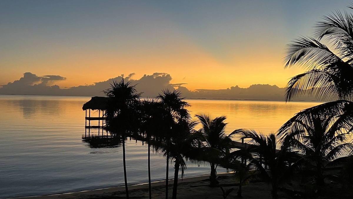 Sanctuary Belize Villa | Private Beachfront Villa with Pool.