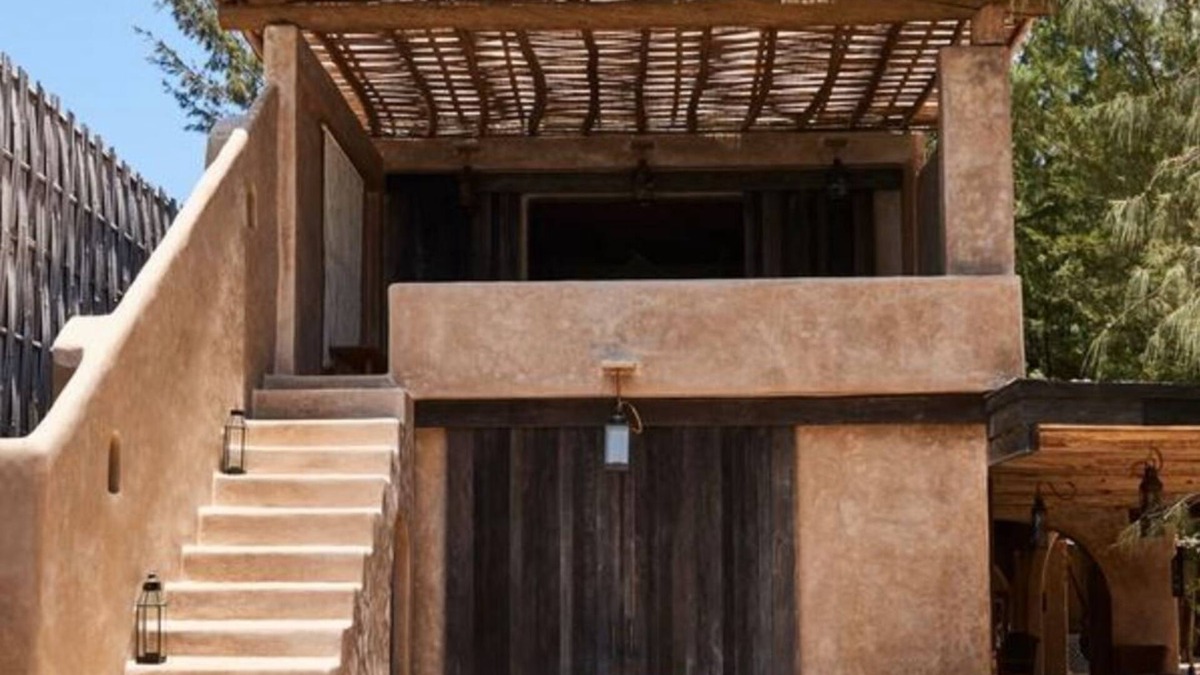 Gili Meno House | Private Beachfront Home in Gili with the Best Snorkeling Spot at Your Doorstep