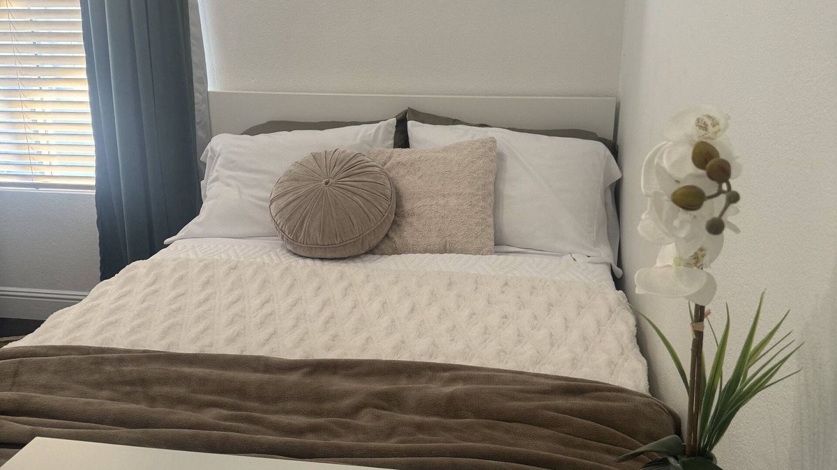 Bonita Long Canyon Apartment | Private bedroom/bath in a family shared home.nn