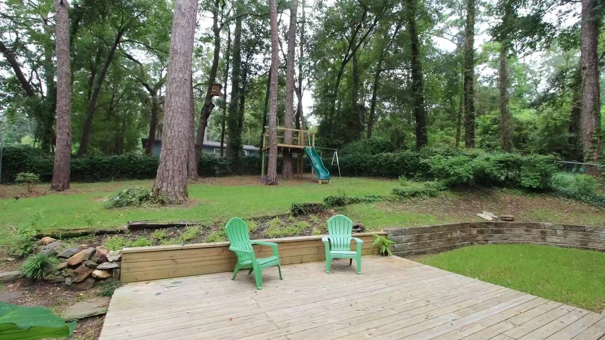 Tallahassee House | Private Bedroom with private bathroom in furnished home 2 Miles to FSU & I-10.