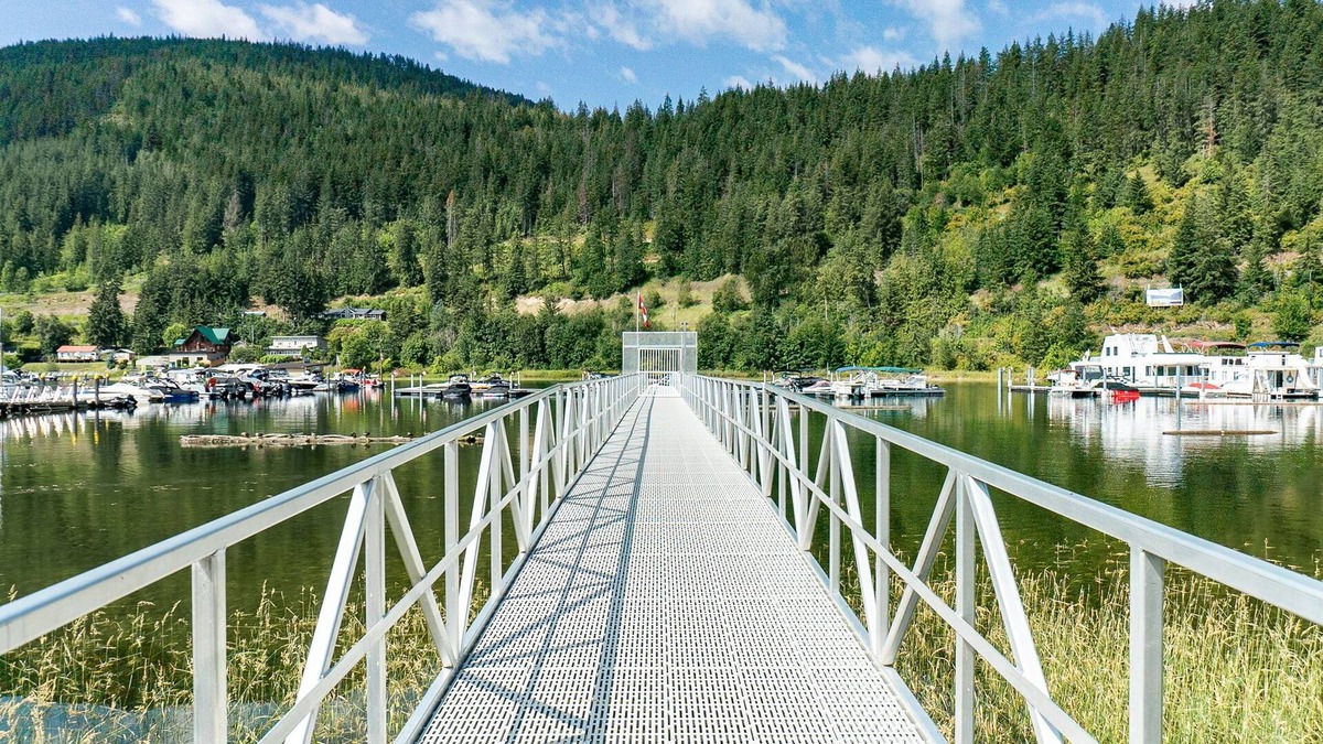 Sicamous Condo | Private Boat Slip, Pool and Hot Tub ~ Downtown Sicamous