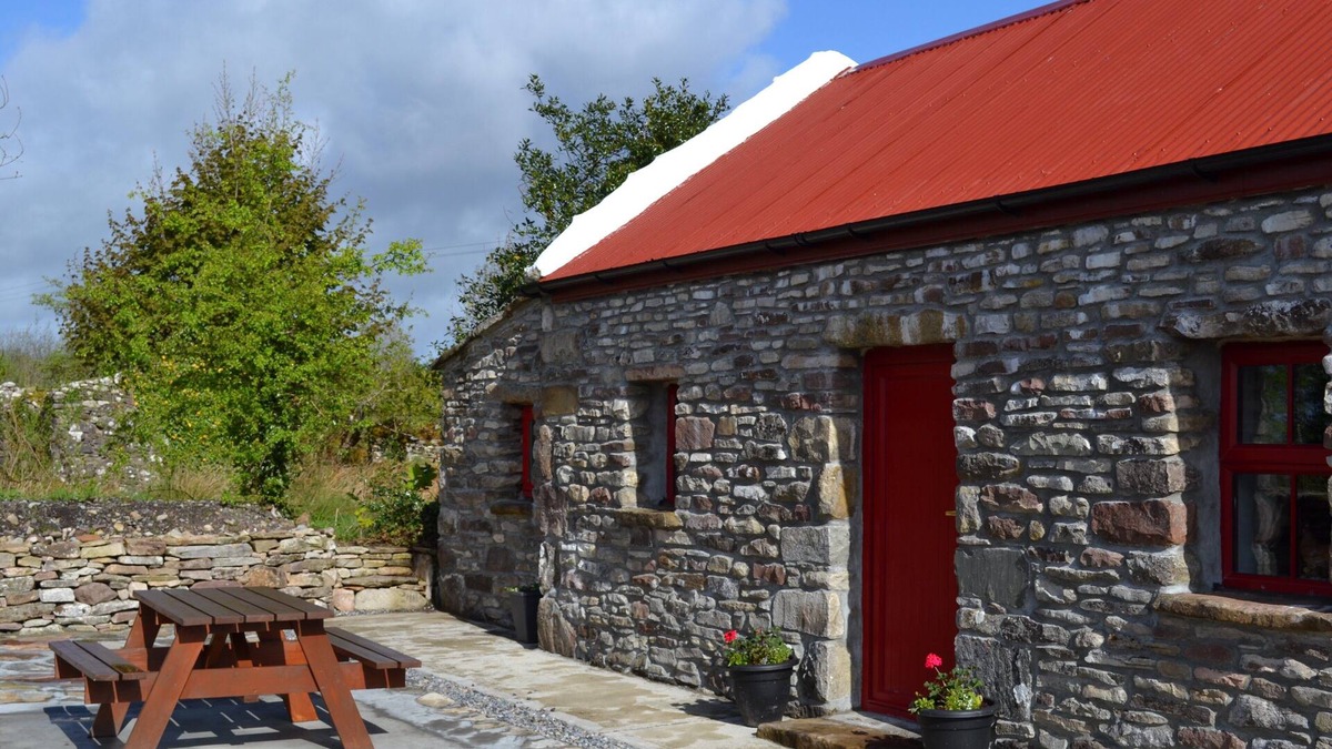 Carracastle Cottage | Private Boutique Farm Cottage and Activities on Rural Ireland