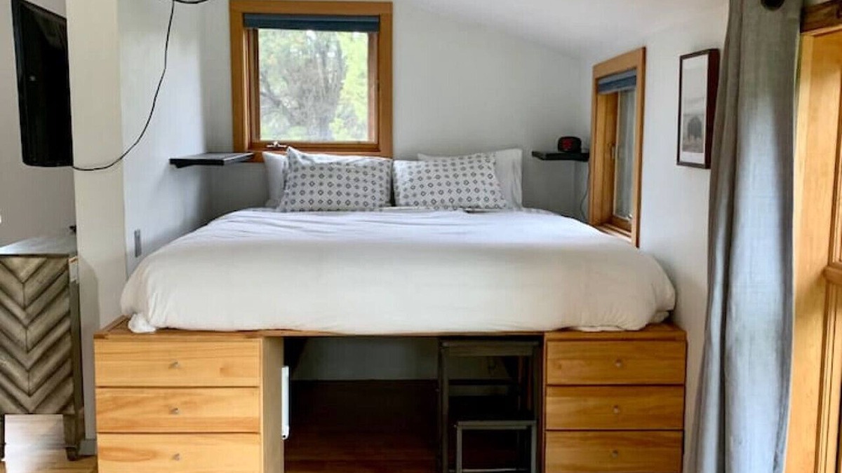 Missouri Heights Cabin | Private Cabin and Hot Tub in the Woods