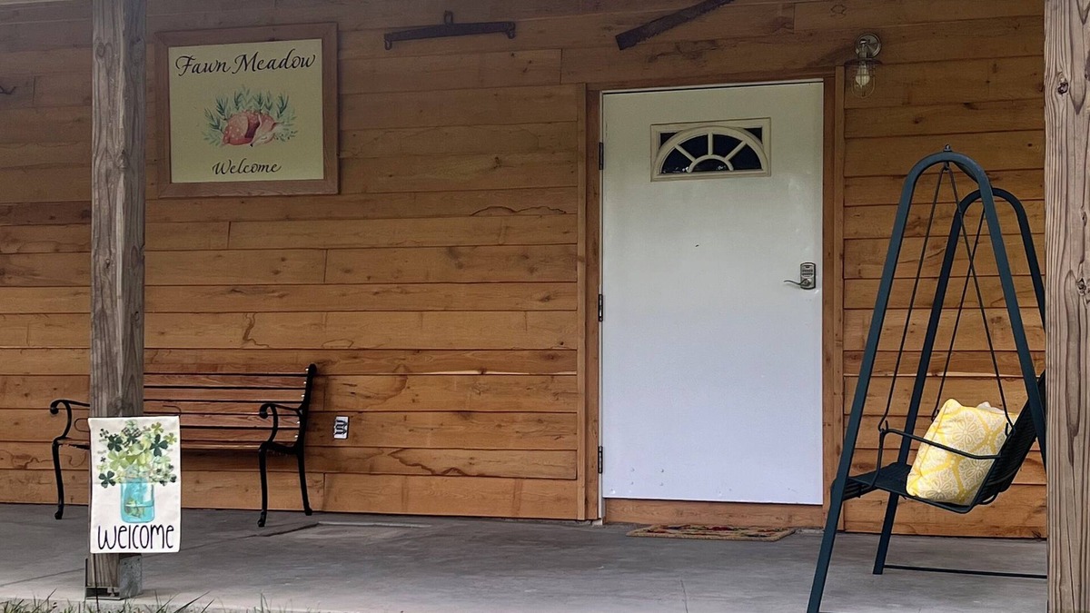 Newnata Cabin | Private cabin in the Ozarks. Close to Mountain View, ATV trails, caves, fishing