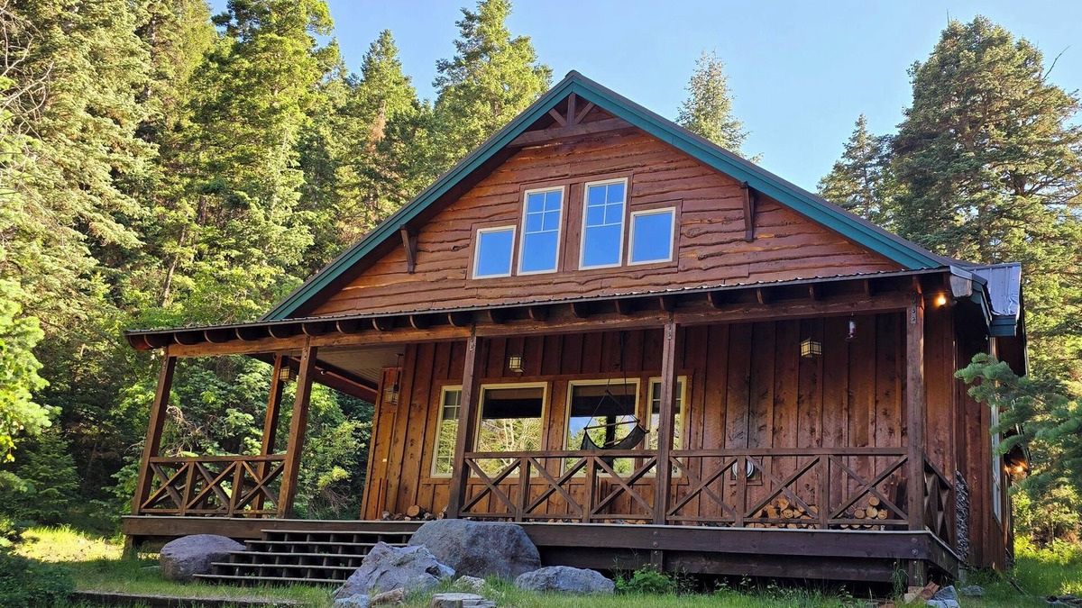 Marysvale Cabin | Private Cabin on Beautiful River! Enjoy the popular Paiute ATV Trail.