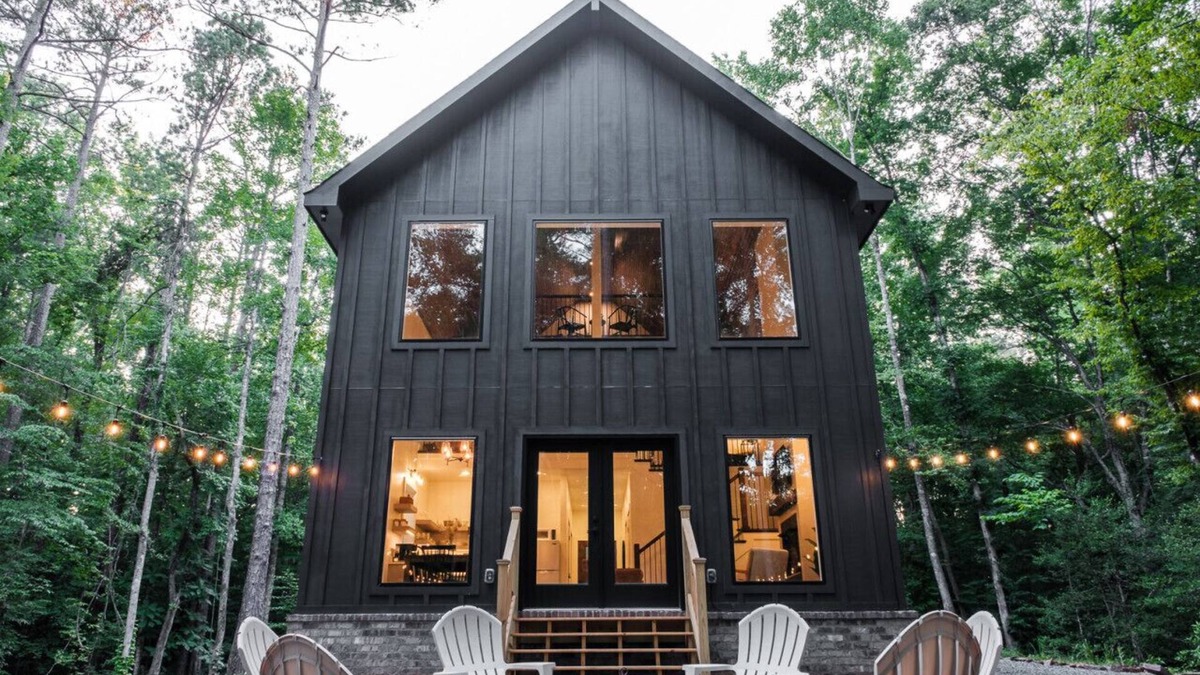 Duncanville Cabin | Private cabin on wooded 20 acres