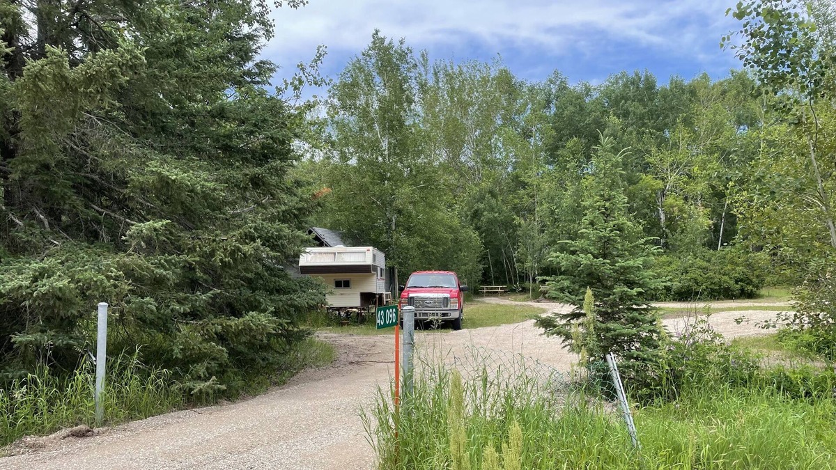 Manitoba RV Rental | Private campsite less then a mile from the bel air provincial forest