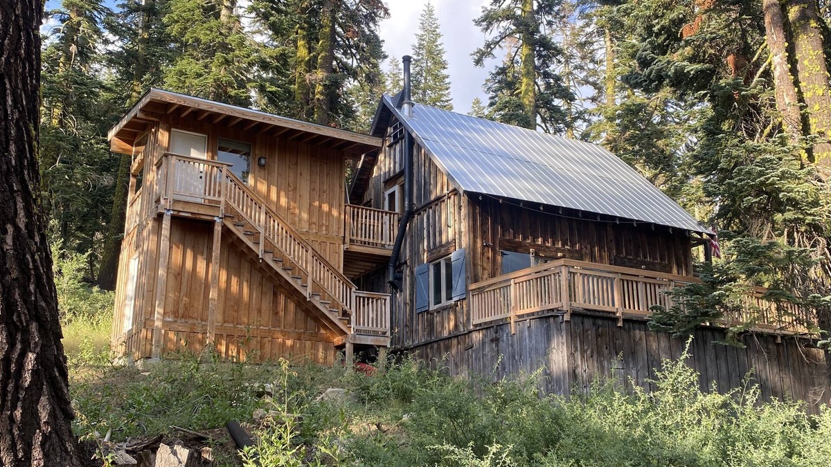 Echo Lake Ski Chalet | Private Chalet outside Tahoe near Echo Lake, amazing hot tub deck and loft