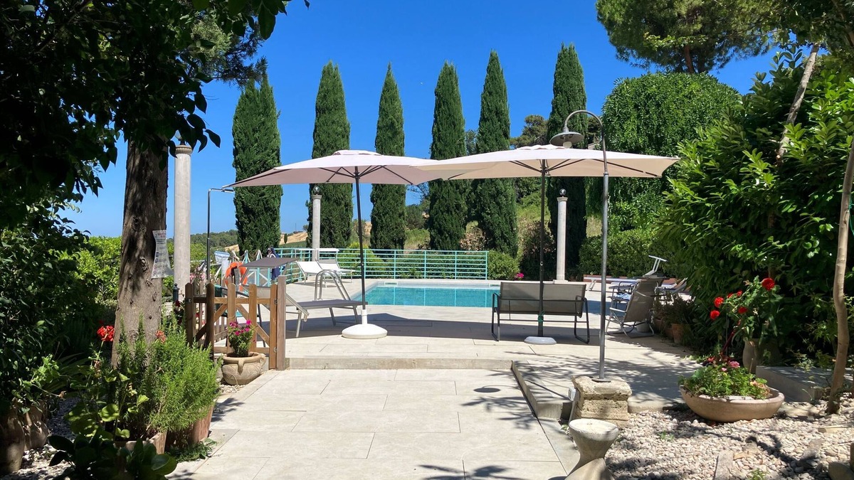 Capodarco Villa | Private Charming Villa with swimming pool and park on the Marche hills, sea view