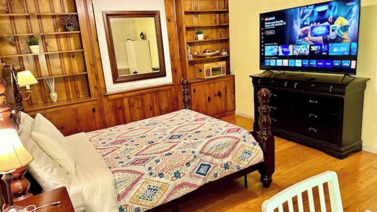 Lynchburg House | Private, Charm, & Unique Staynn