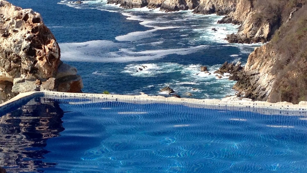 San Pedro Pochutla Villa | Private Cliffside Villa on the Oaxacan Coast with Unforgettable Views, All solar
