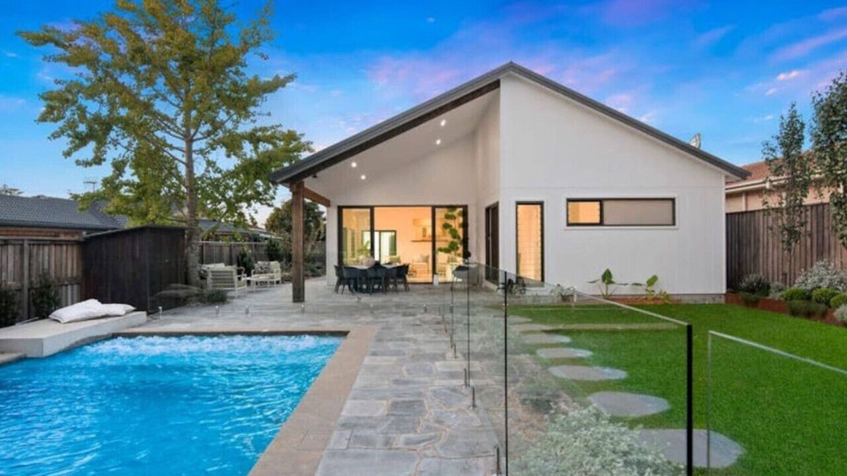 Long Jetty House | Private Coastal Oasis - Long Jetty