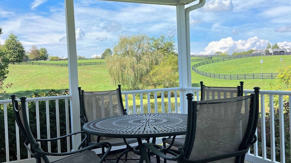 Marshall Cottage | Private, comfortable 4-bedroom/3 bath cottage in Upperville with full amenities