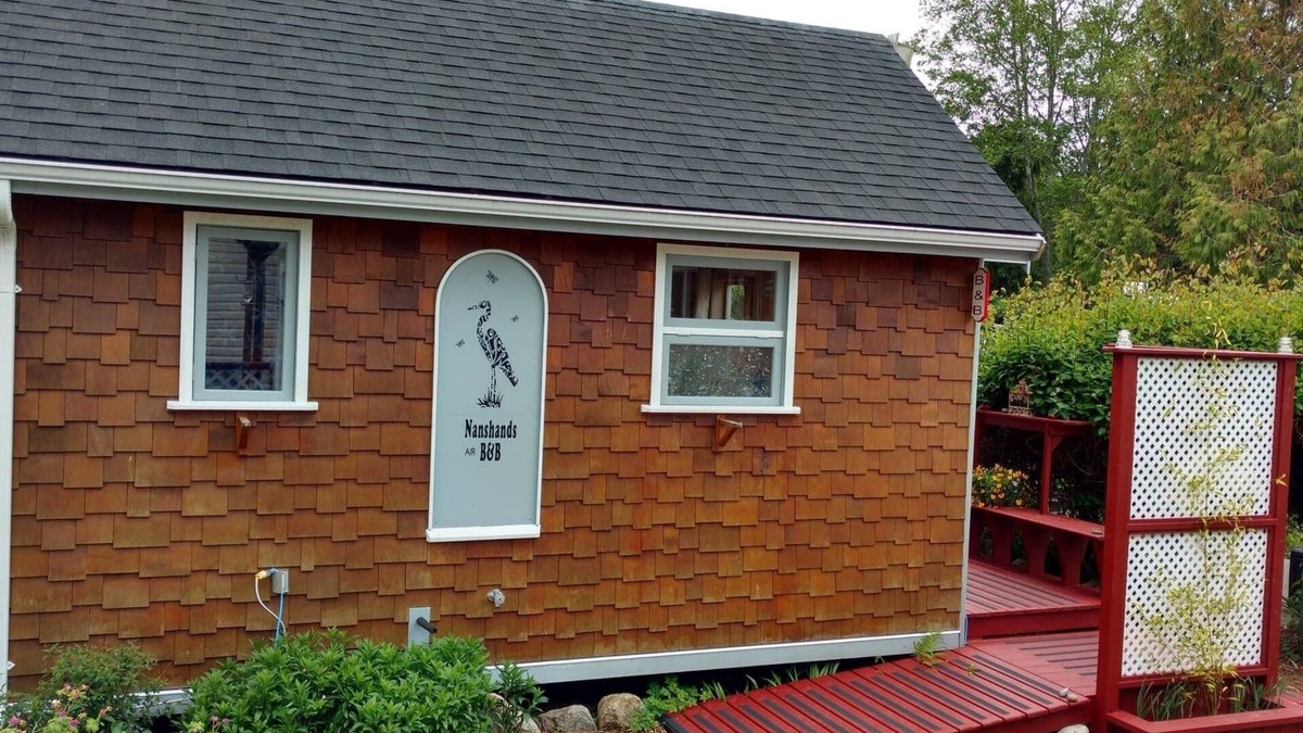 Sointula Cottage | Private Cottage suitable for only 2 adults.