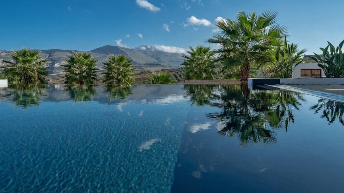 Buseto Palizzolo Villa | Private countryside villa with swimming pool