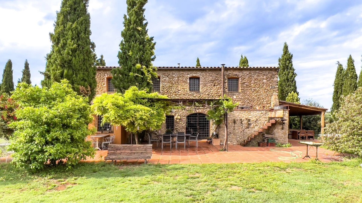Crespia Cottage | Private Country house Hostal Nou in Crespià with pool