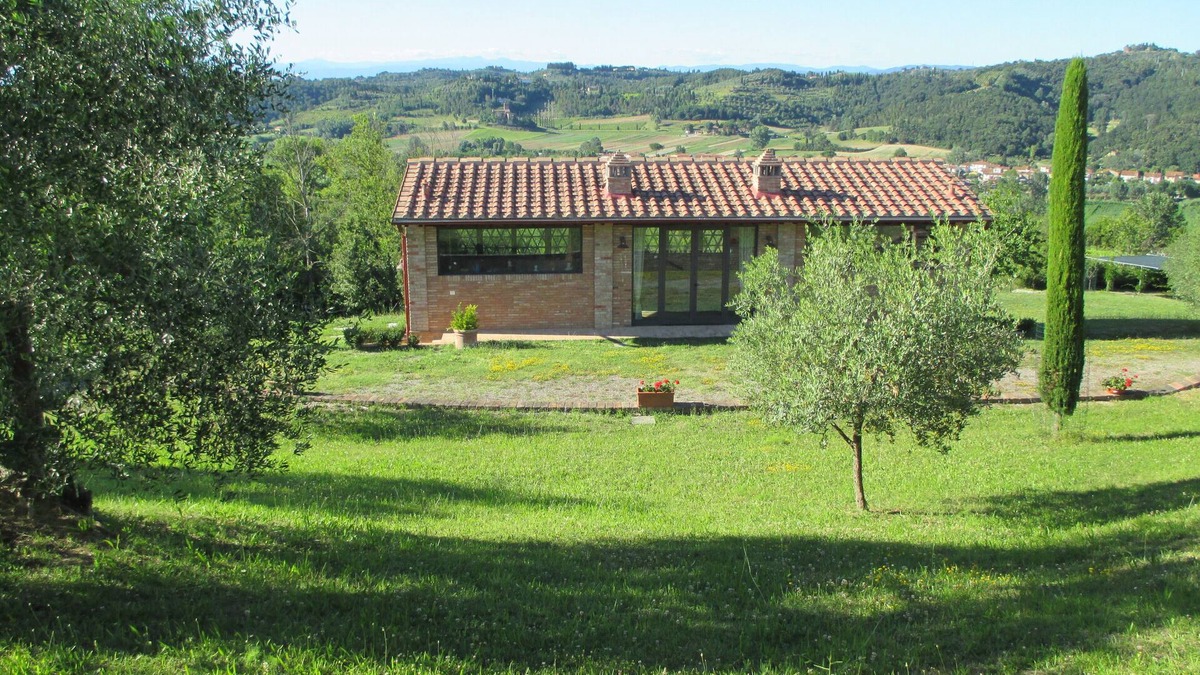 Toiano House | Private, country-house with infinity pool near Firenze, Pisa, Lucca e Siena